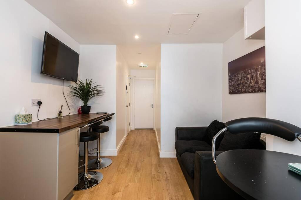 Liverpool City Centre - Fabulous 3 En-Suite Bedrooms - Sleeps 10 People Kültér fotó